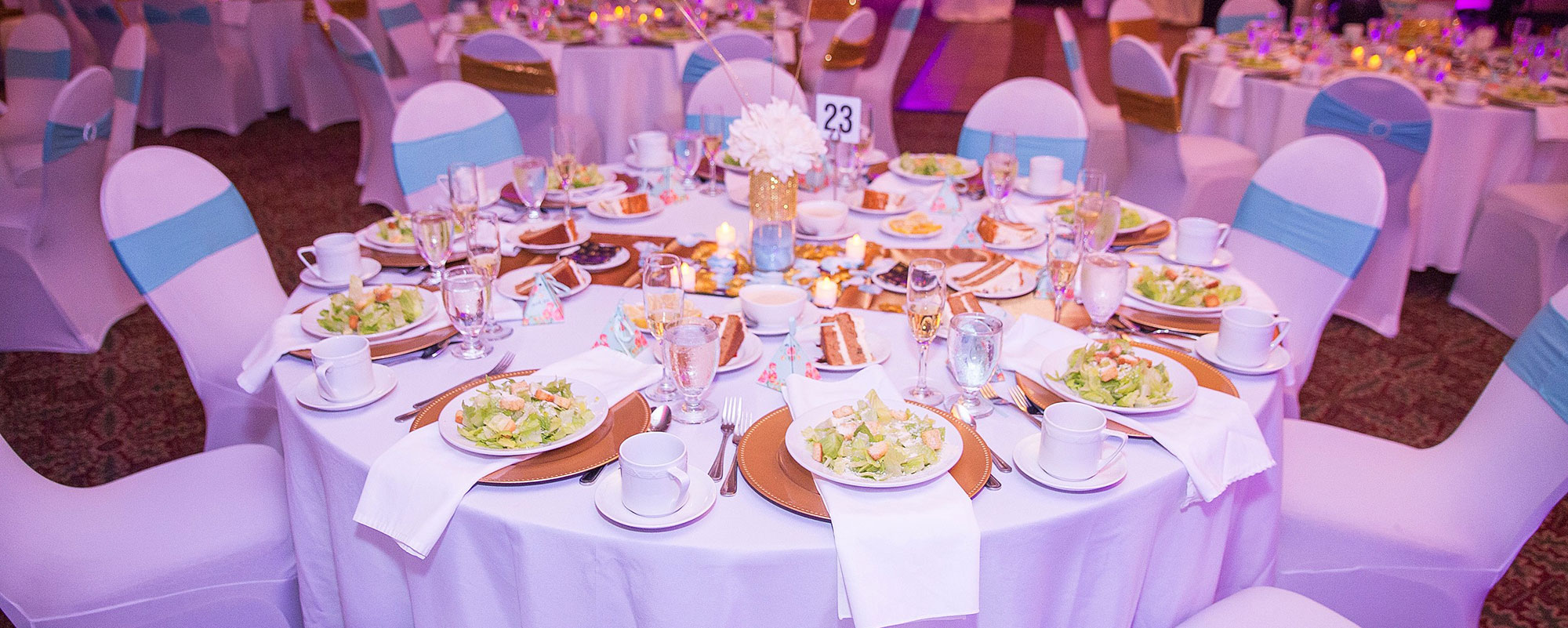 wedding table seating in conference center venue